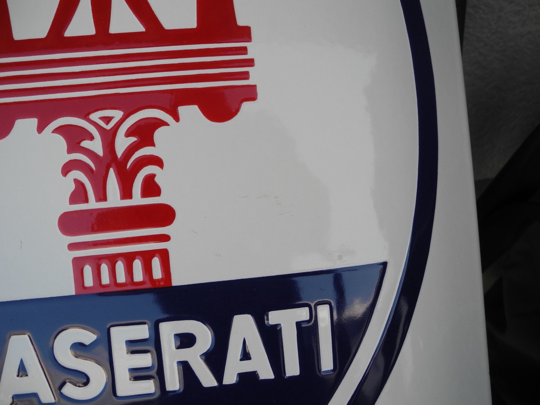 Maserati Ecriteaux: MASERATI EMAILSCHILD – D'occasion à Reinach AG par Huckleberrysix 4
