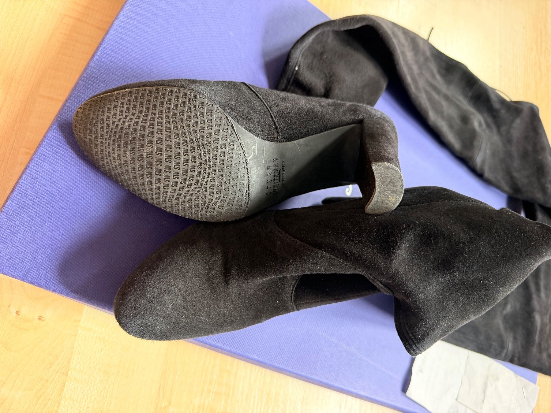 Stuart Weitzman Damenschuhe: Stuart Weitzman Overknee Boots Suede Schwarz Size 36 - NEW – Neu (gemäss Beschreibung) aus Zürich von Pronu 4