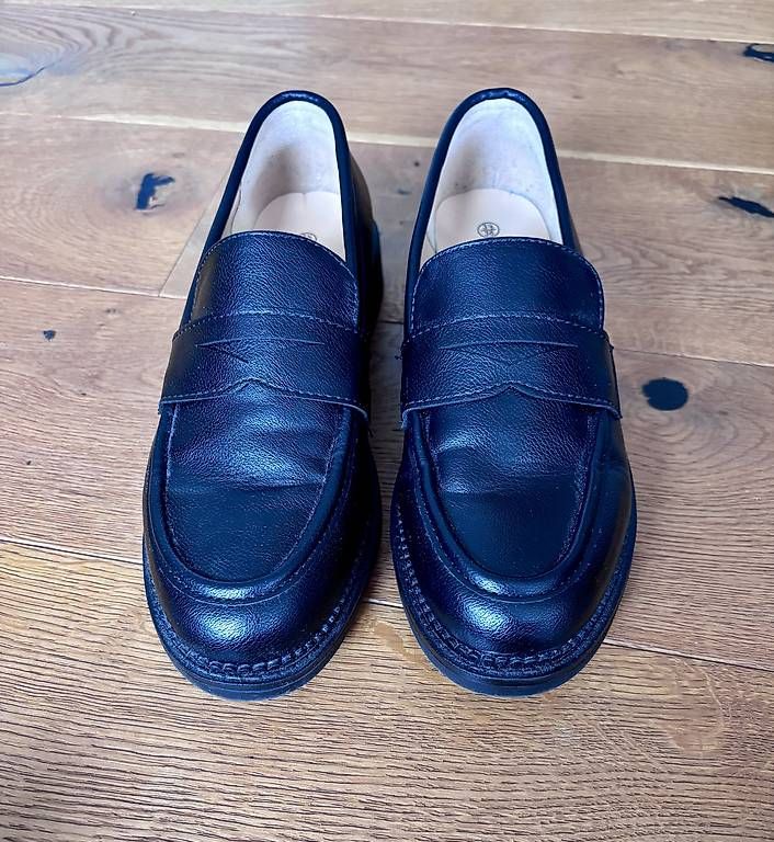 Damenschuhe: Schwarze Loafer Grösse 36 – Gebraucht aus Gossau SG von reb_9sqx