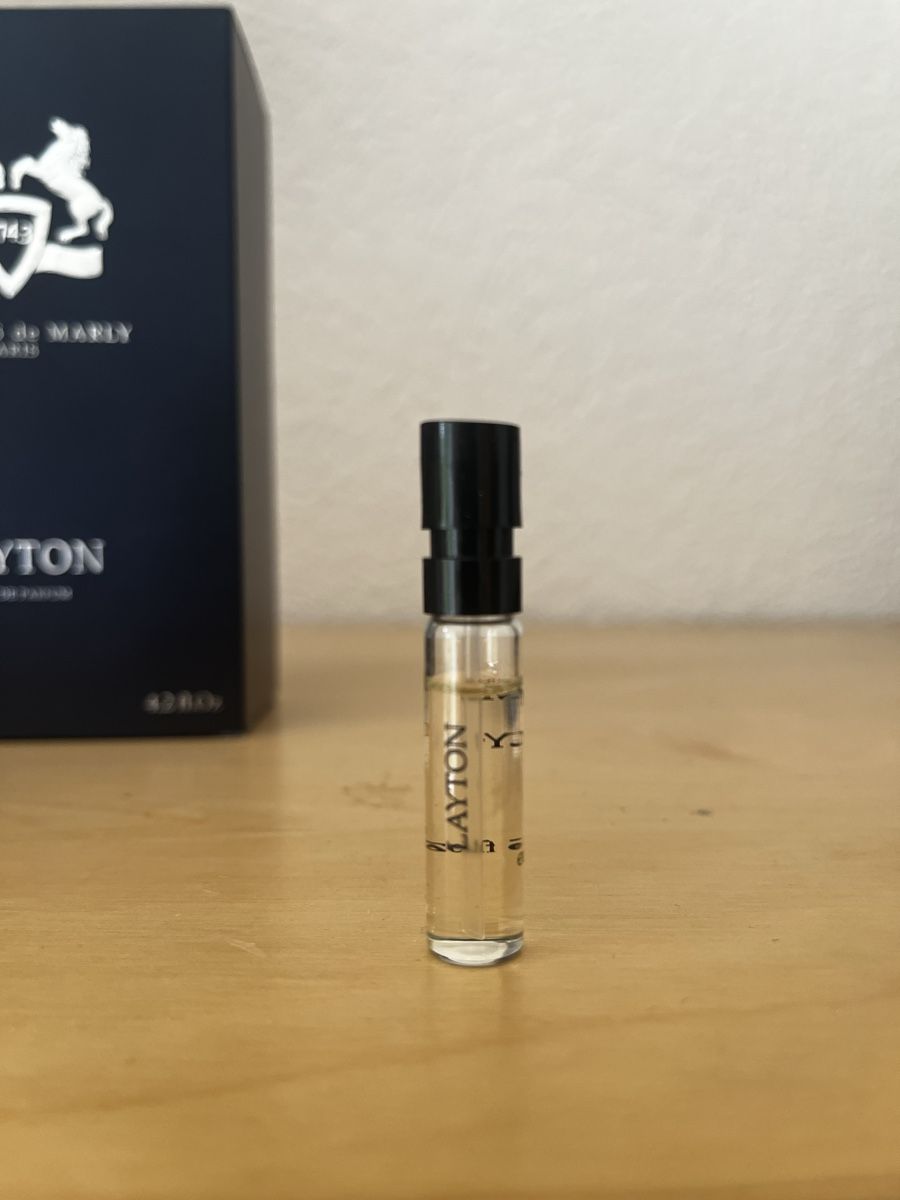 Profumi & Eau de Toilette: Parfums de Marly Layton original Probe/Mini 1,5 ml – Nuovo (secondo la descrizione) da Zürich venduto da max_l5qv