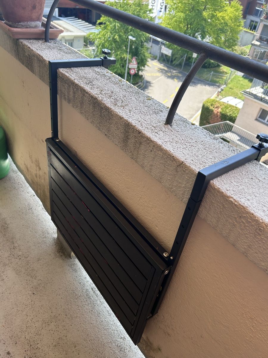 Tische: Balkontisch klappbar schwarz Breite 60cm – Gebraucht aus Zürich von ann_9fv5 1