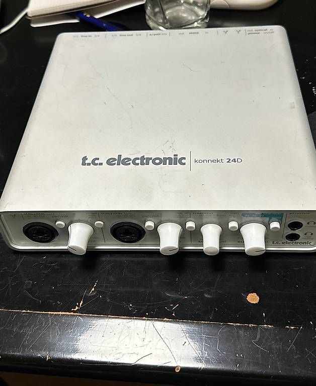 Attrezzatura per studi di registrazione: TC Electronic Konnekt 24D Interface – Usato da Vaulion venduto da Simonsuter