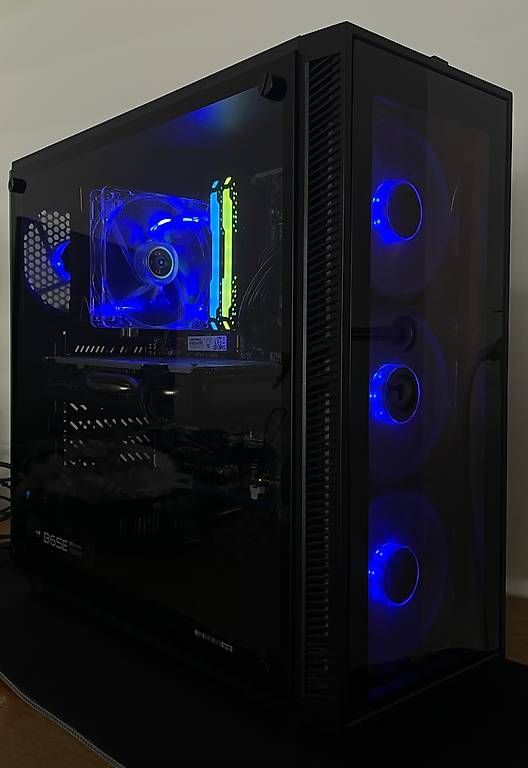 PC: TOP ANGEBOT!!! Gaming PC – Usato da Zürich venduto da EllaLacroix