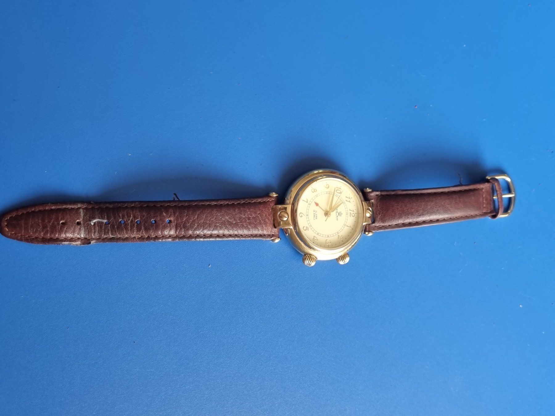 Poljot Orologi: Poljot Handaufzug – Usato da Schaffhausen venduto da Leveron13 8