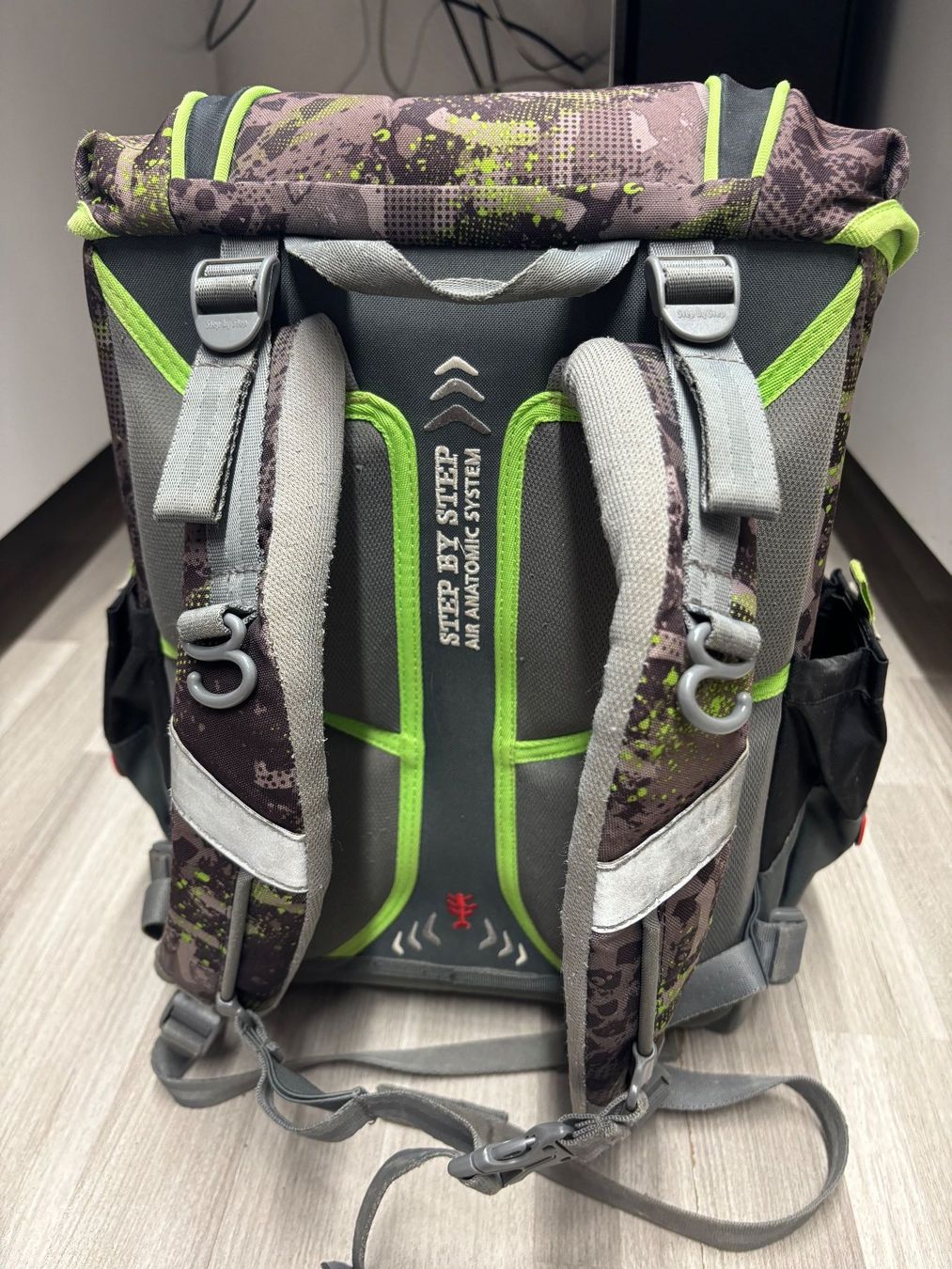 Allestimento di negozi e stand fieristici: Schulrucksack Step by Step mit Sportbeutel – Usato da Boltigen venduto da rubi1971ruth 3
