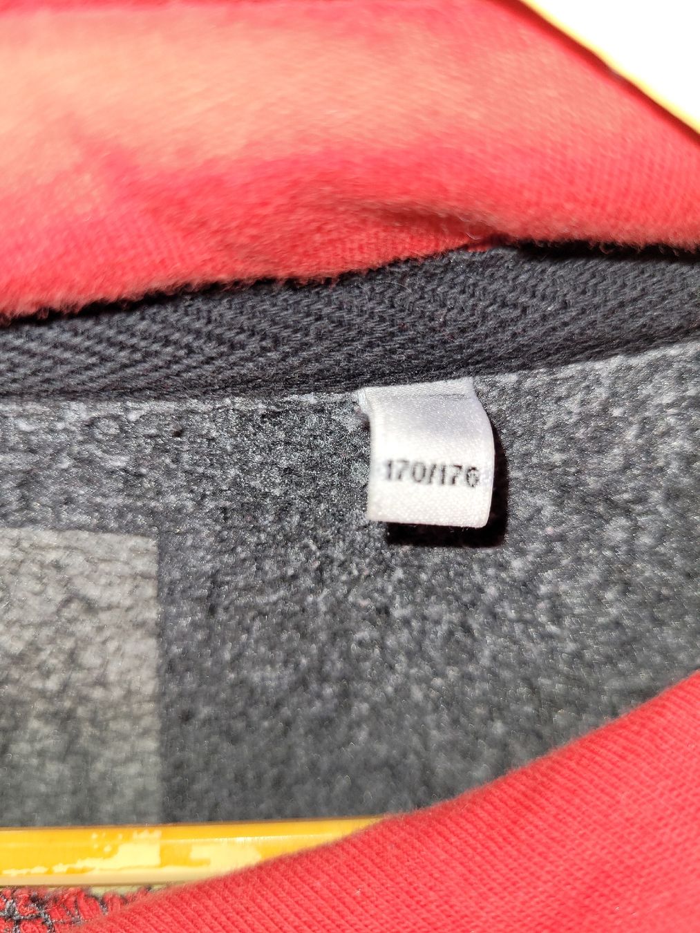 Maglioni & Felpe: Kapuzenpullover Grau Grösse 170/176 Jungen/Kinder – Usato da Solothurn venduto da tingel_t 3
