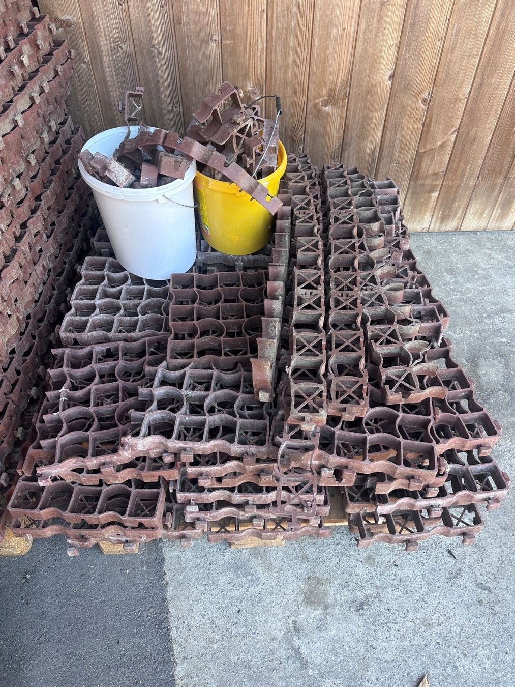 Ecoraster Rivestimenti per pavimenti: ca. 135m2 Ecoraster E 40 S braun, ab Fr. 1.-- – Usato da Schüpfen venduto da Blueleader 4