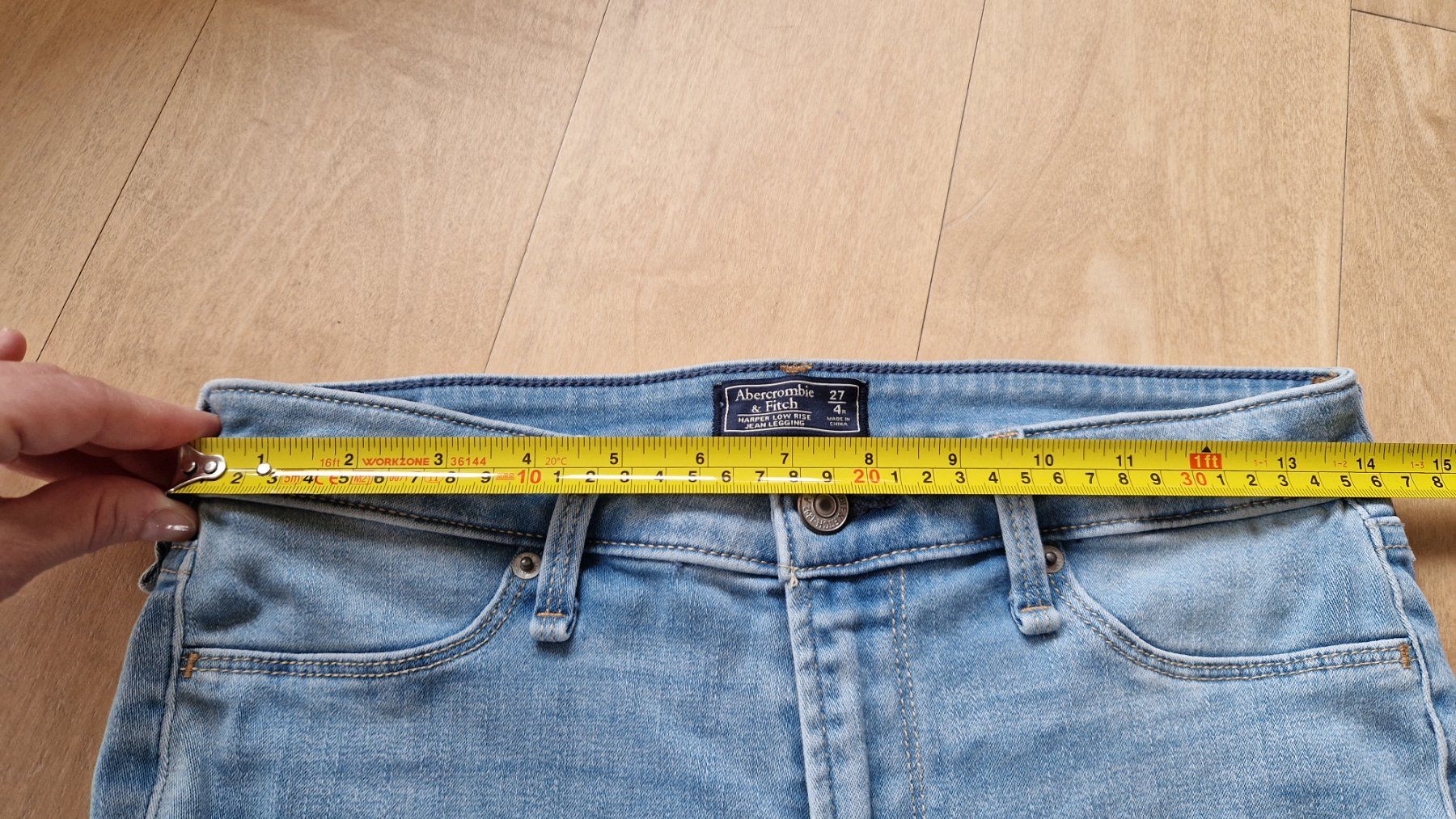 Abercrombie Jeans: Abercrombie & Fitch jean legging 27R – Nuovo (secondo la descrizione) da Adliswil venduto da fashionholic 6