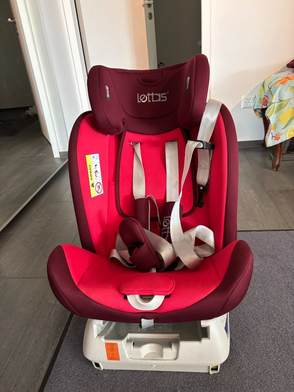 Seggiolini per auto: LETTAS Kindersitz Isofix bis 36Kg – Usato da Meilen venduto da Boosundara