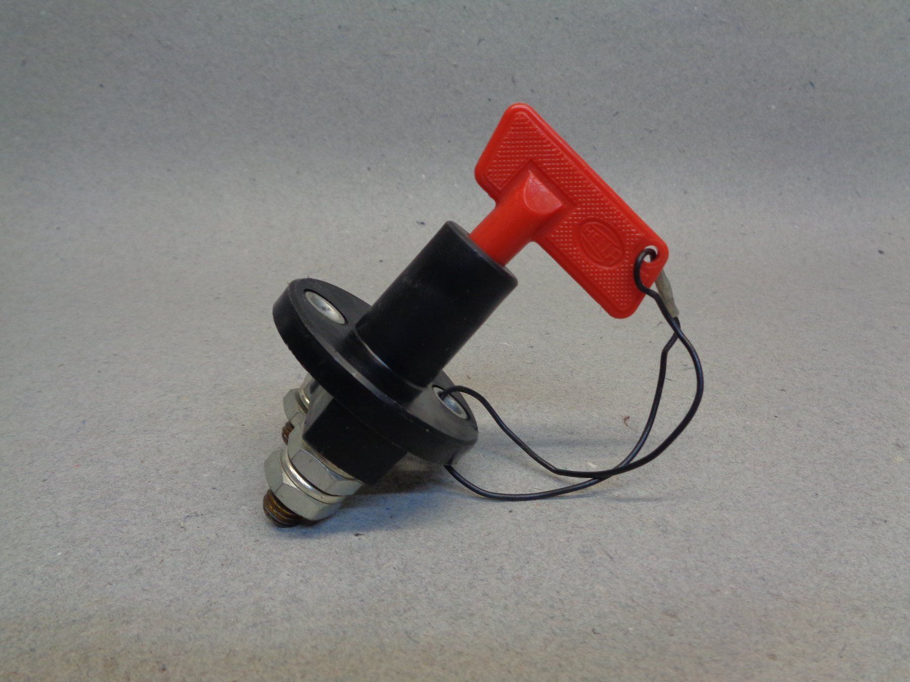 Alle Autoersatzteile: Batterie-Trennschalter-24Volt – Neu (gemäss Beschreibung) aus Aarwangen von SEC500