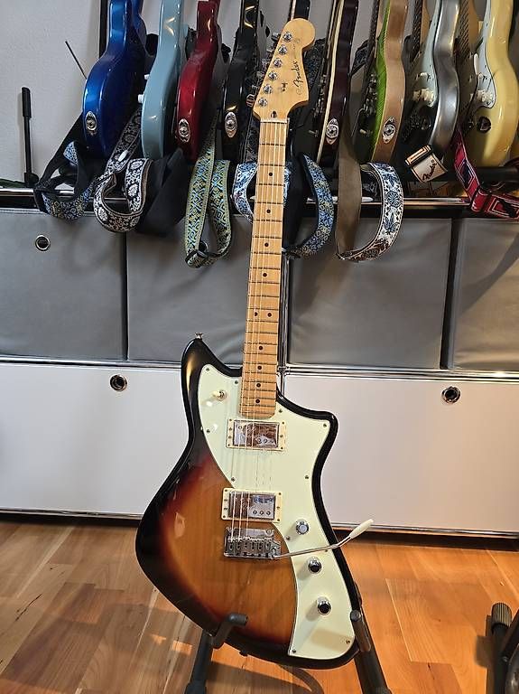 Instruments de musique: Fender Meteora Player Plus – D'occasion à Russikon par SchenkB