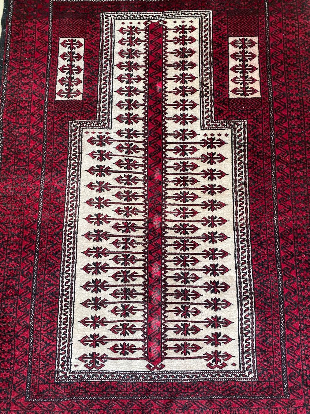 Tappeti: Orientteppich Handgeknüpft 140x104.cm – Usato da Büron venduto da Filadefia-888 1