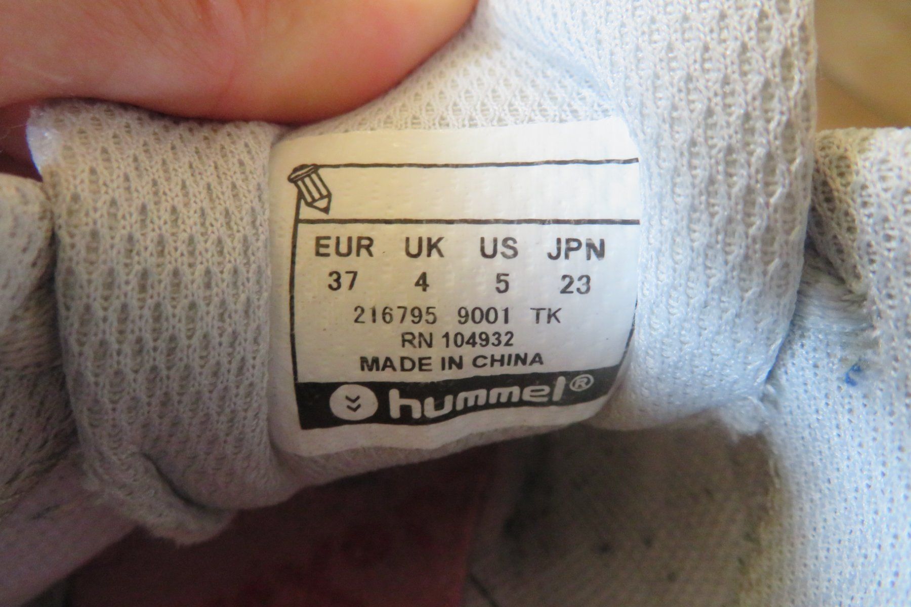 Hummel Schuhe für Jungen: Hummel Hallensportschuhe Gr. 37 – Gebraucht aus Steckborn von Bibendum02 4