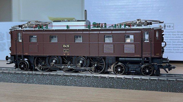 Märklin Modellini di ferrovie: Märklin Ae 3/6 II (Digital) – Usato da Winterthur venduto da dond1 2
