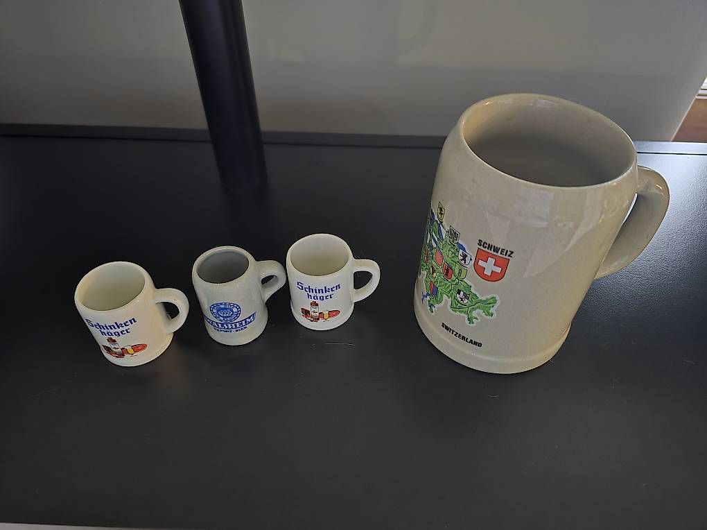Caraffe: Grand pichet a bière et 3 petits – Usato da Founex venduto da Vivi.dressing 2