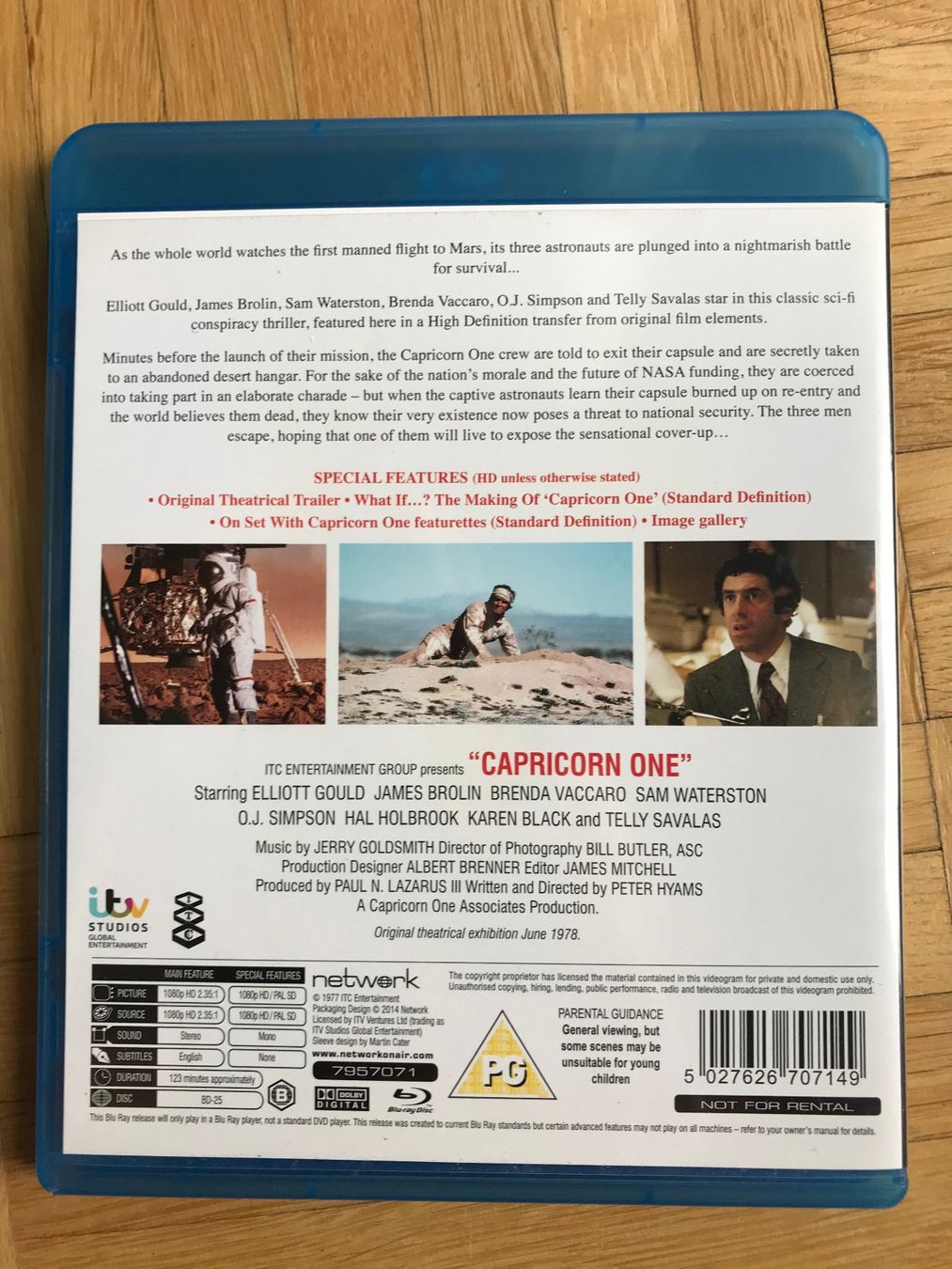 Tutti i DVDs: Capricorn One - Blu-ray – Nuovo (secondo la descrizione) da Zürich venduto da Malcom 2