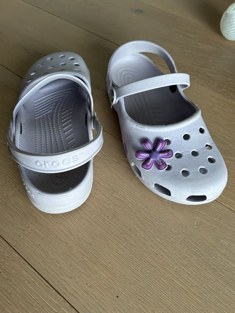 Crocs Herrenschuhe: Crocs 40 – Gebraucht aus Vuadens von MLM01 5