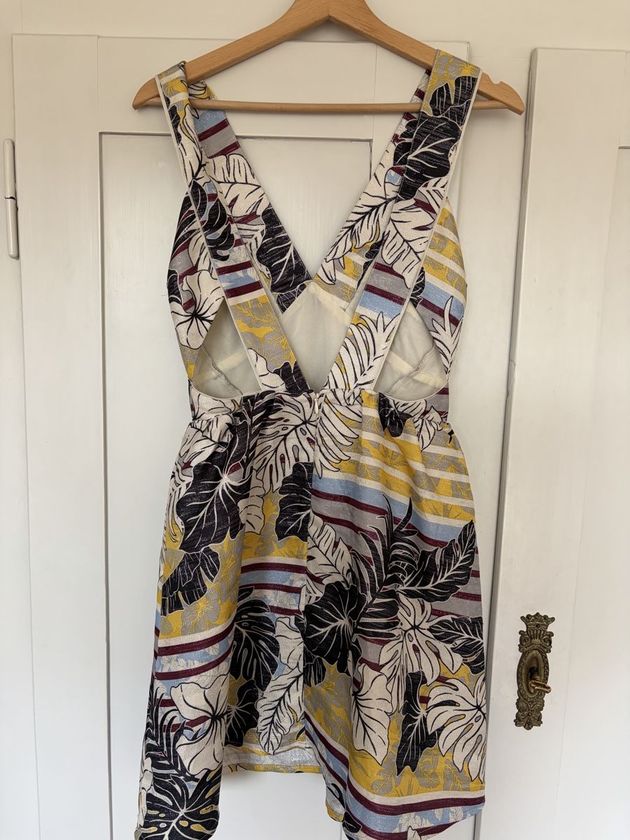 Vestiti: Hochwertiges Cocktailkleid – Usato da Luzern venduto da THINGS-11 2