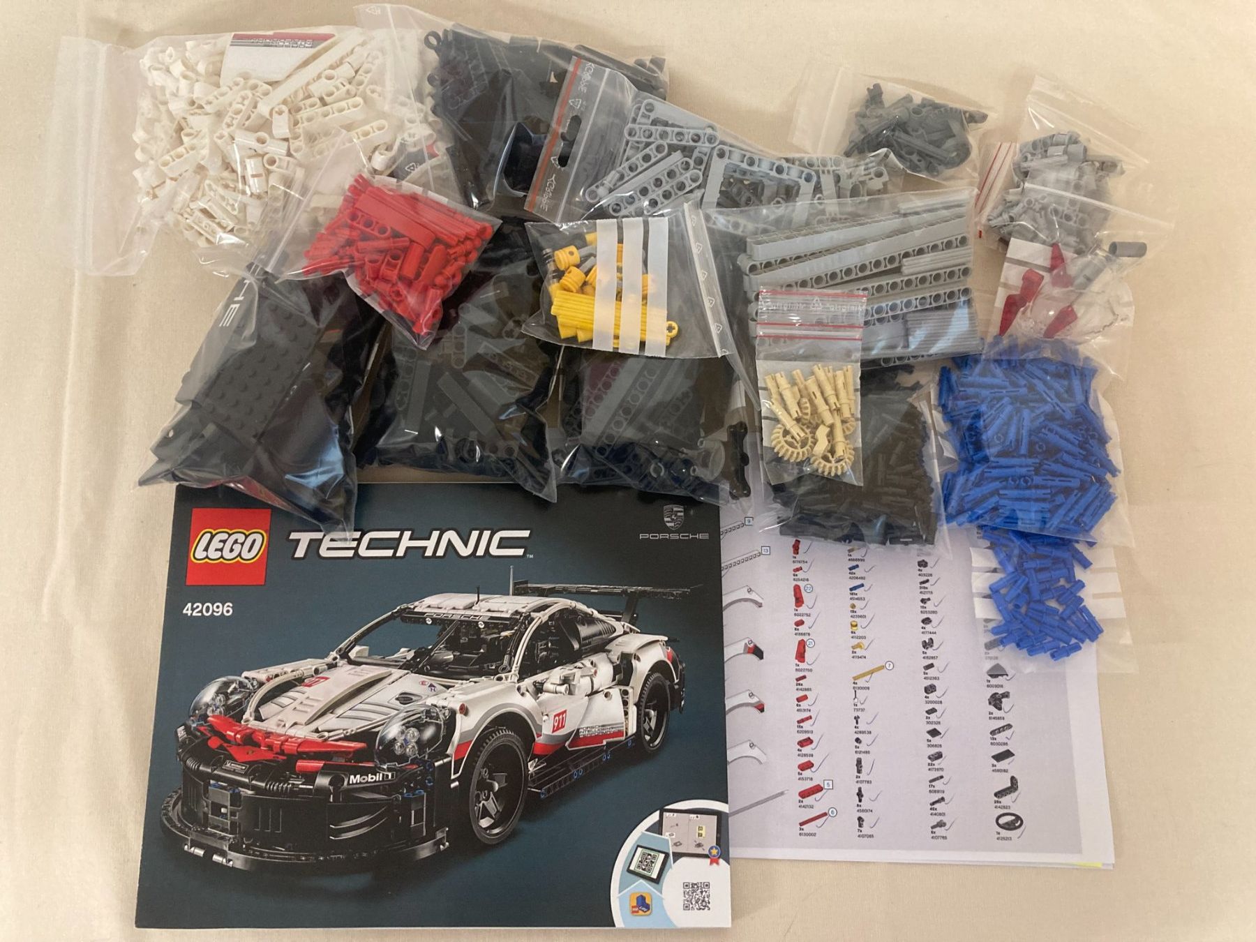 Technics Kit di costruzioni: LEGO TECHNIC - 42096 Porsche 911 RSR – Usato da Reinach BL venduto da Loma8 6