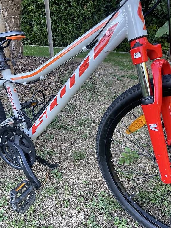 Biciclette: VTT Scott 24" État neuf – Usato da Bevaix venduto da Greg999 3