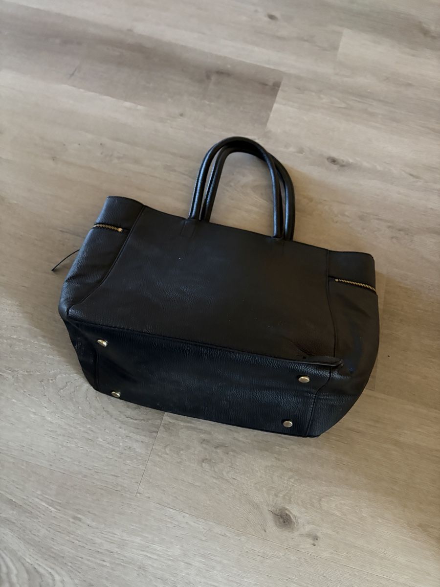 Borse da donna: Elegante schwarze Handtasche – Usato da Linden venduto da martina_iwana 1
