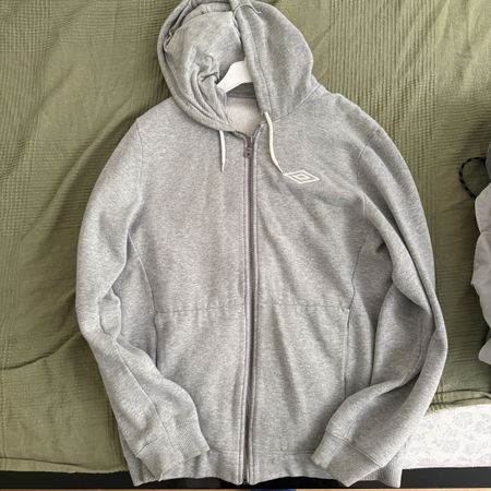 Felpa Umbro grigia con zip, taglia L, autunno/inverno