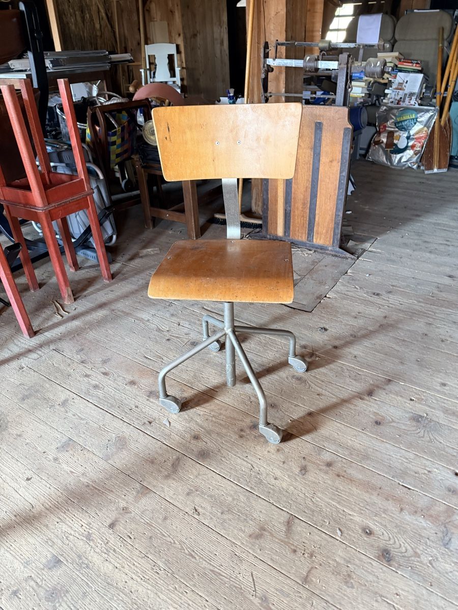 Sedie: Vintage Bürostuhl – Usato da Solothurn venduto da NUVICO 1