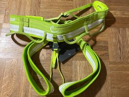 Edelrid Ace Klettergurt in Grösse M inklusive Packsack