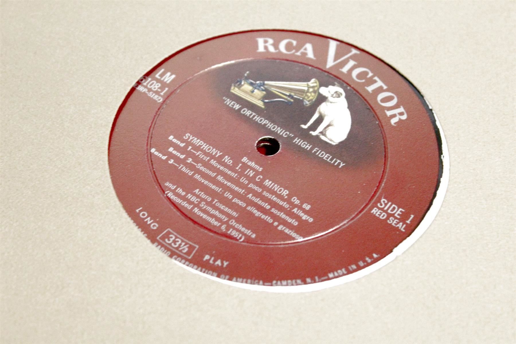 Dischi in vinile: TOSCANINI: Four Brahms Synphonies – Usato da Bern venduto da vinyl-heaven 3