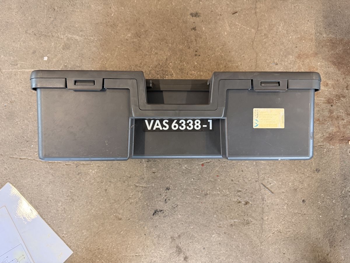 Alle Werkzeuge: VAS 6338-1Kühlmittelkreislauf Adapter – Gebraucht aus Davos Wiesen von themister 1