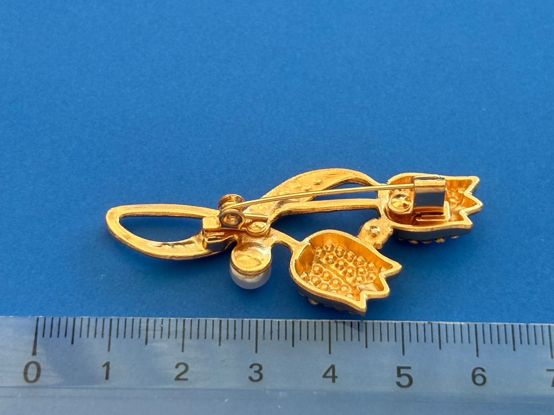 Broschen & Nadeln: Luxus Elegante  Brosche mit Kunstperlen Farbe: Gold / Rosé – Neu (gemäss Beschreibung) aus Biel-Bienne von Roserosse13 3