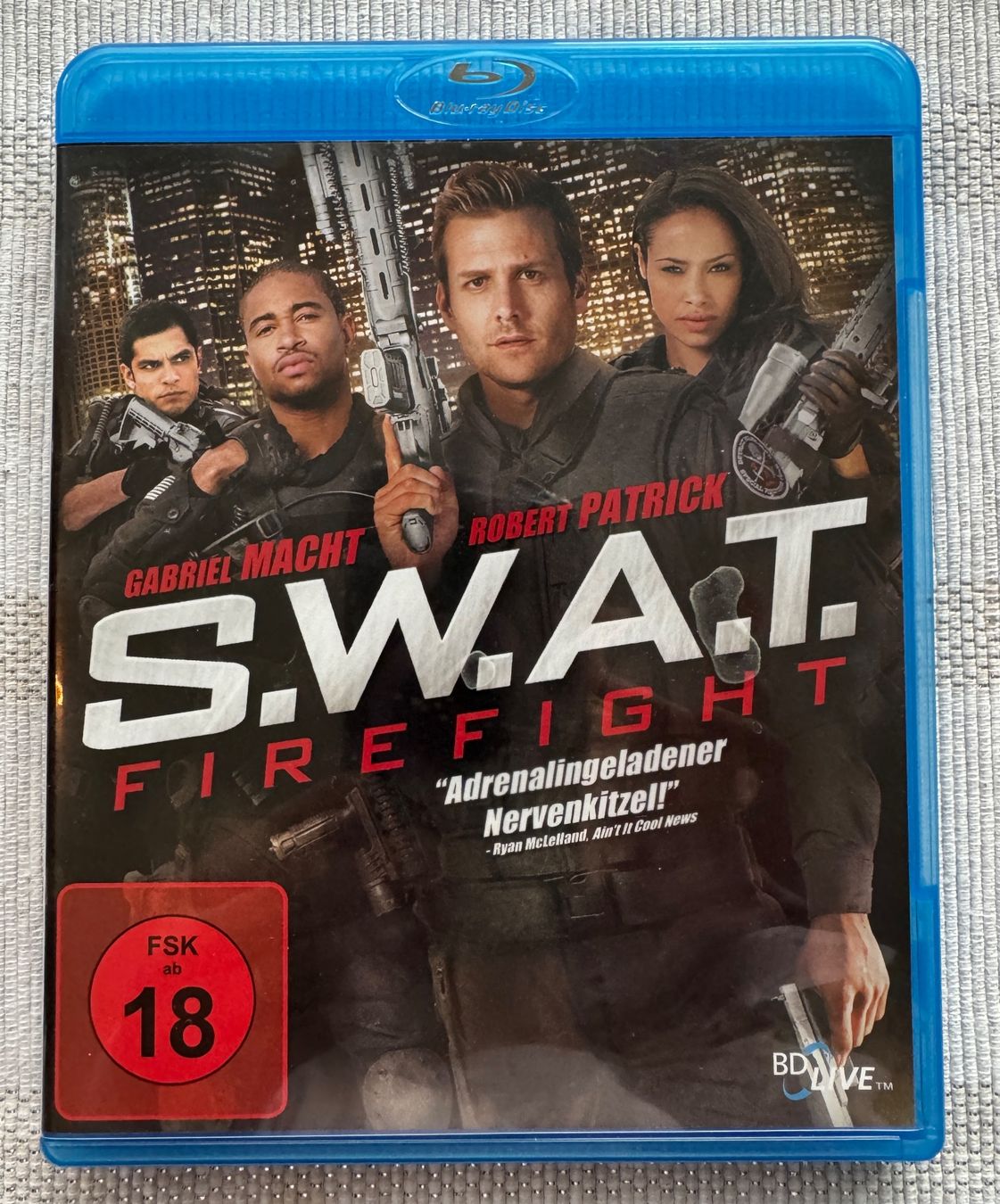 Tutti i DVDs: S.W.A.T. - Firefight [Blu-ray] – Usato da Arbon venduto da drs64