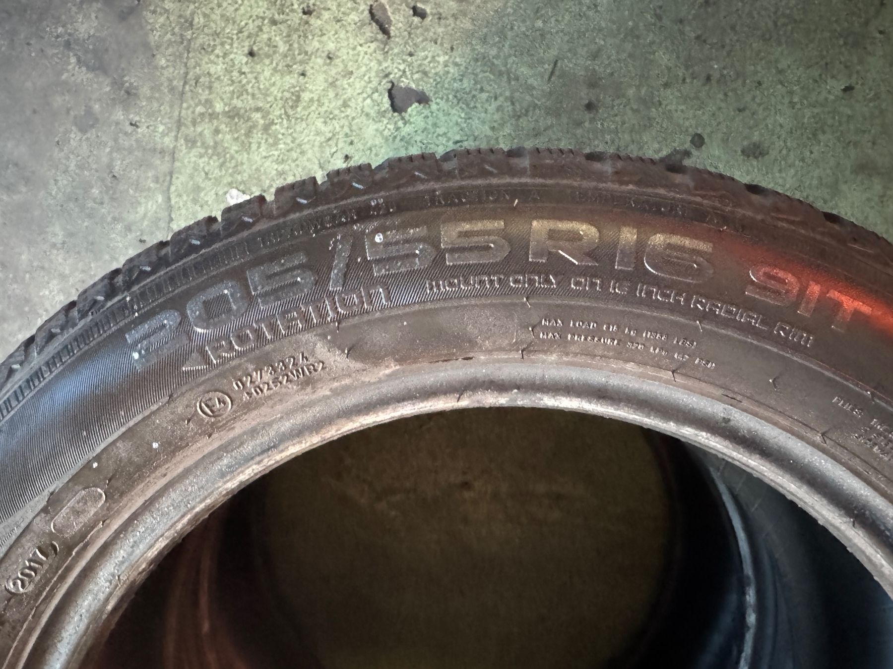 Nokian Pneumatici & Ruote complete: 205/55R16 – Usato da Widen venduto da Dinero02 3