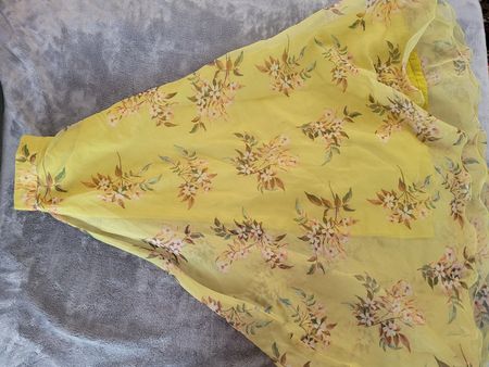 Jupe légère fleurie jaune, taille 34 - Parfaite été!