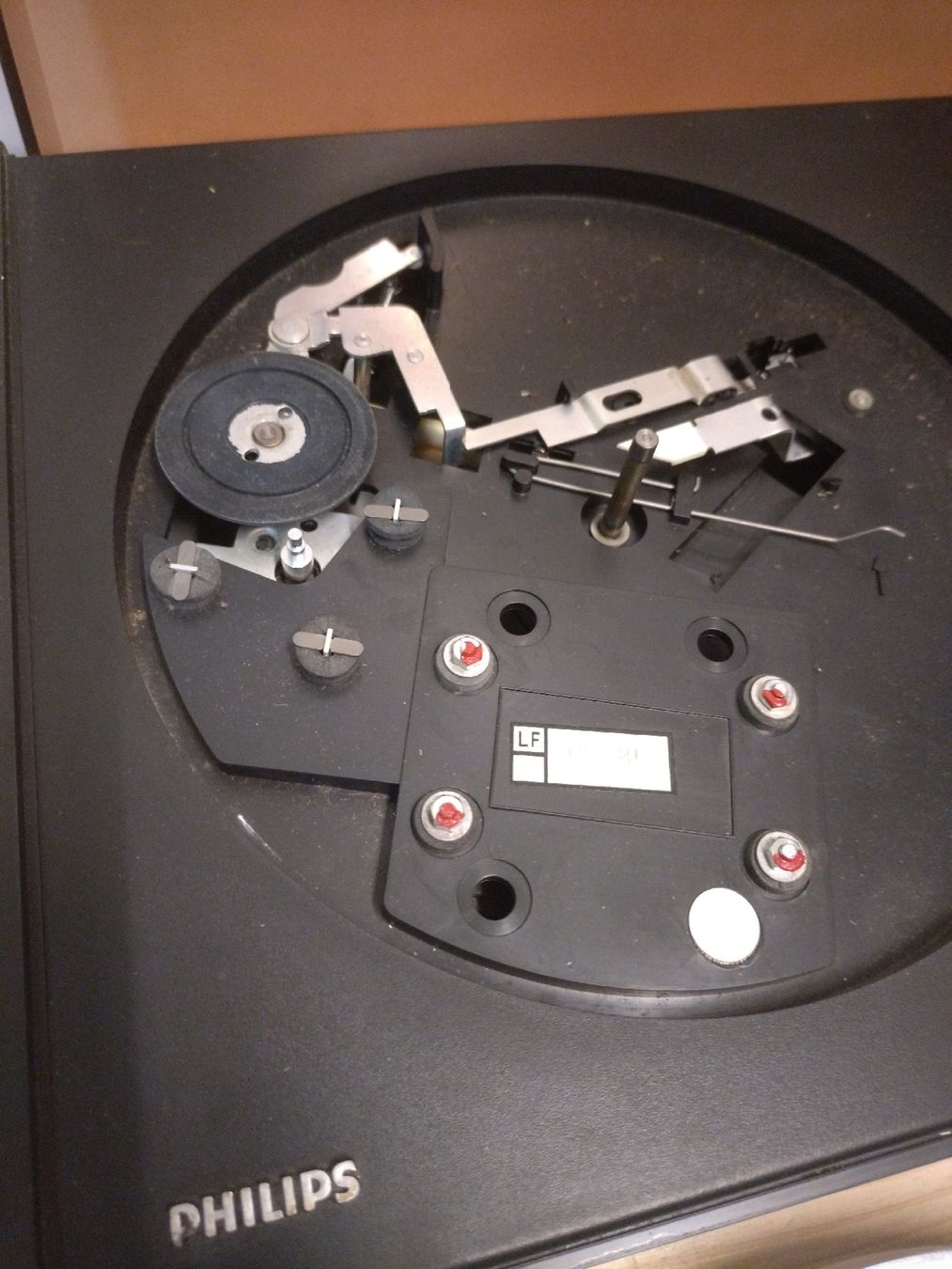 Philips Tourne-disques: Platine vinyle Philips 614  – Défectueux à Farvagny-le-Grand par LaCaverne 2