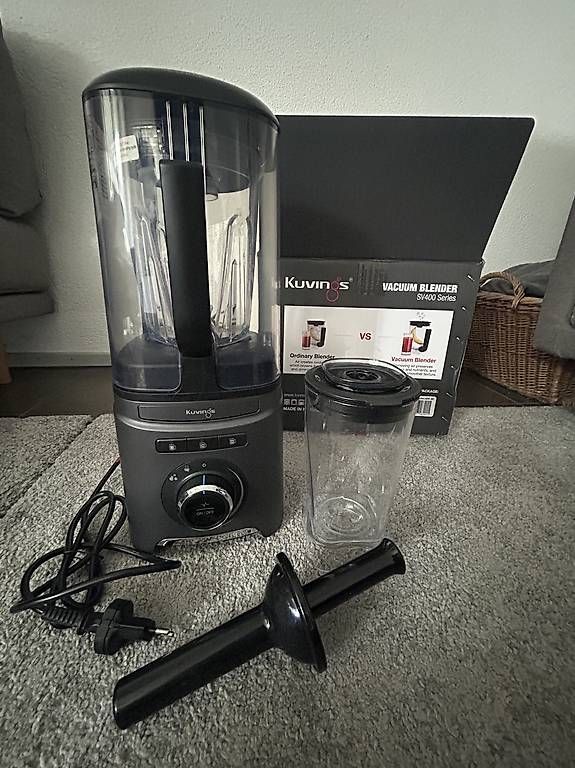 Elettrodomestici da cucina: Kuvings SV-400 Blender Vacuum Smoothie – Usato da Winterthur venduto da mcMaemi 1