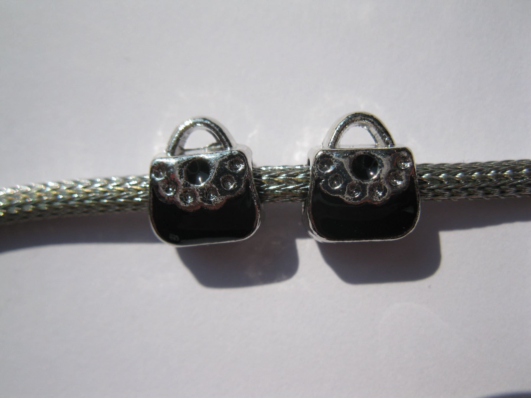 Perle (finte): 2 Metallperlen, Grosslochperlen, Beads Tasche, schwarz – Nuovo e nell'imballaggio originale da St. Margarethen TG venduto da LuanaKa 2
