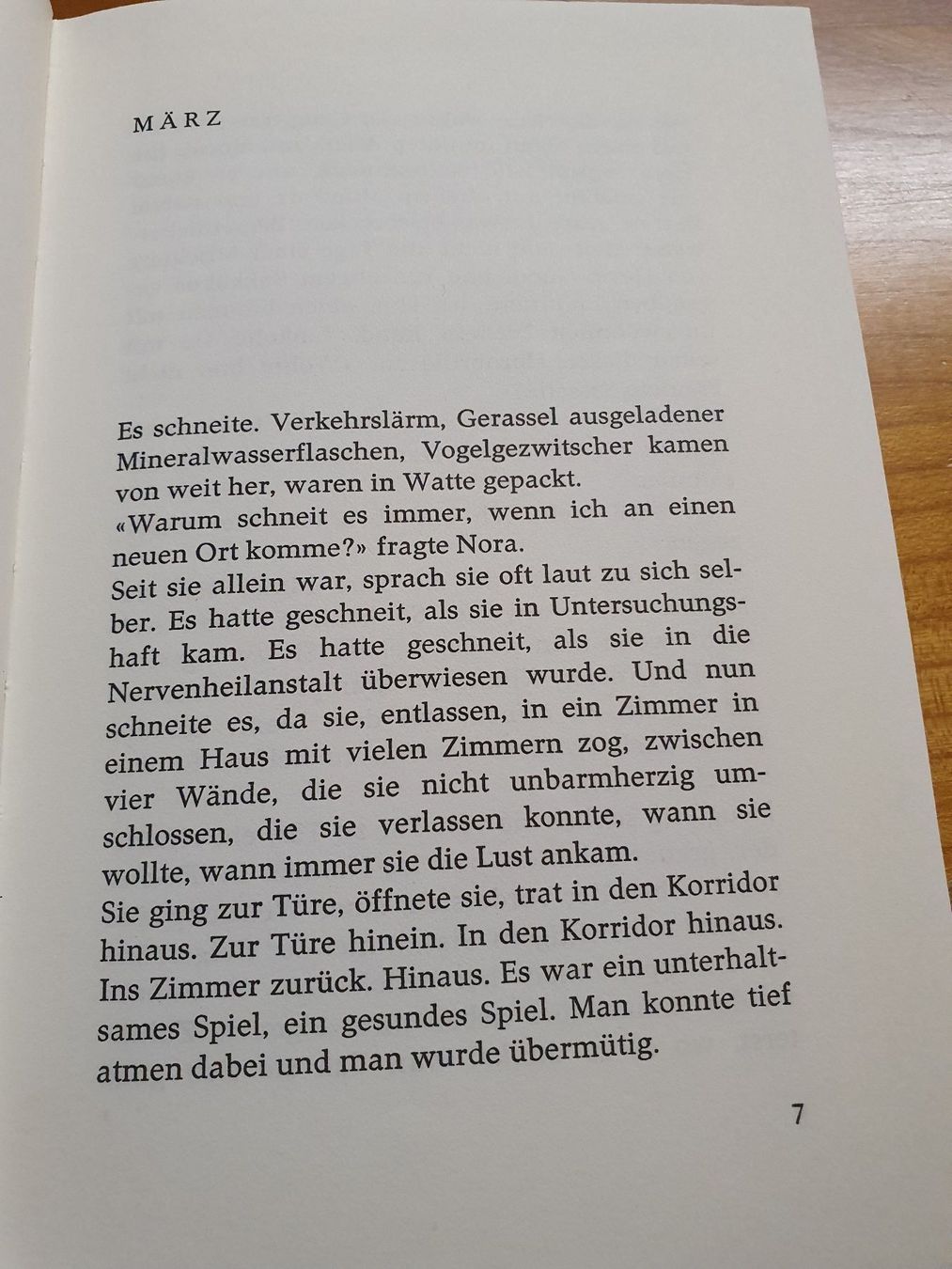 Bücher: Das Haus mit dem Magnolienbaum – Gebraucht aus Oberdorf BL von BaldenEagle 3