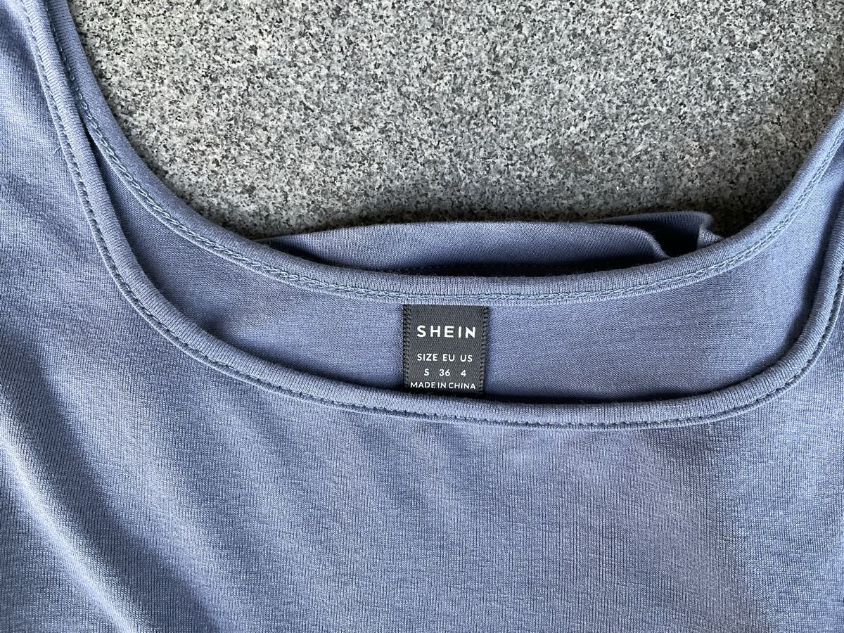 Shein Top: Cooles Tanktop mit seitlicher Raffung, Gr. S – Usato da Regensdorf venduto da lotti8105 3