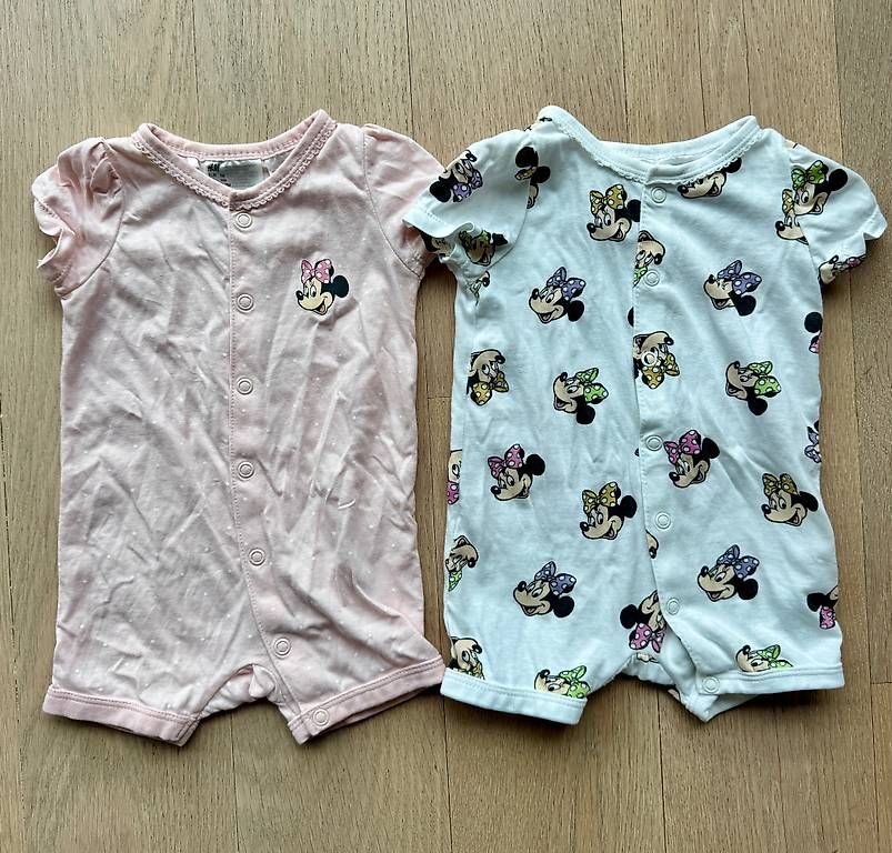 Disney Pigiama & Simili: 2 Minnie Mouse Babystrampler H&M Gr 56 – Usato da Meilen venduto da JuliaFantasma