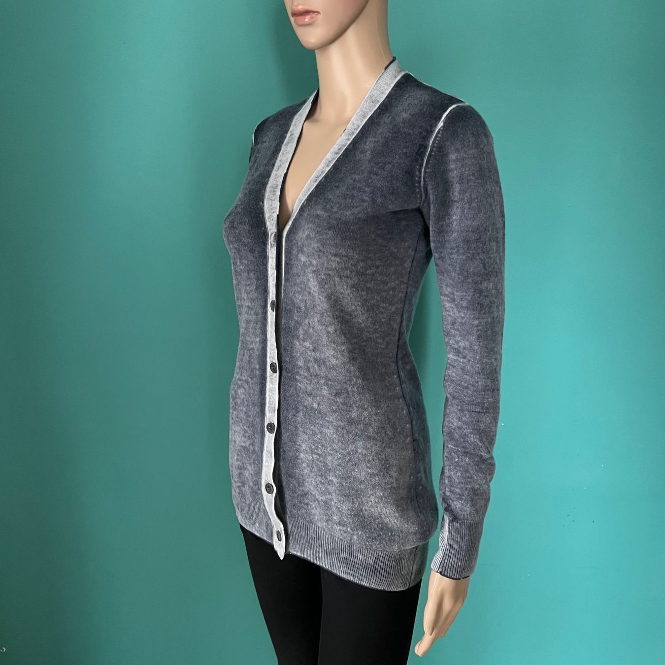 Giacche: FFC Cardigan aus Kaschmir & Wolle – Usato da Zürich venduto da ClosetQueen 1