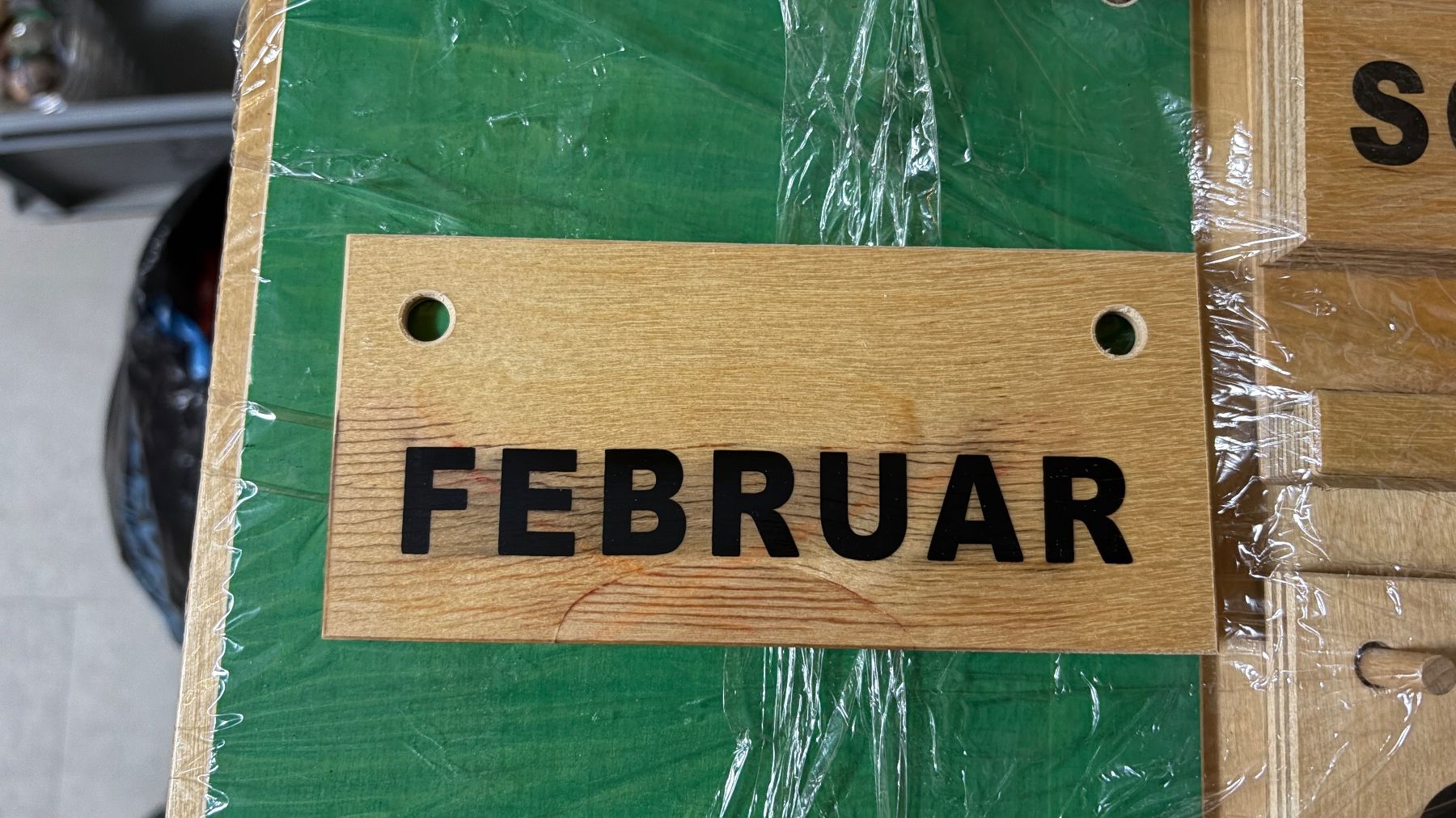 Kalender: Holz-Dauer-Kalender, Wandkalender, immerwährender Kalender – Gebraucht aus Schönenbuch von hug_f2ny 8