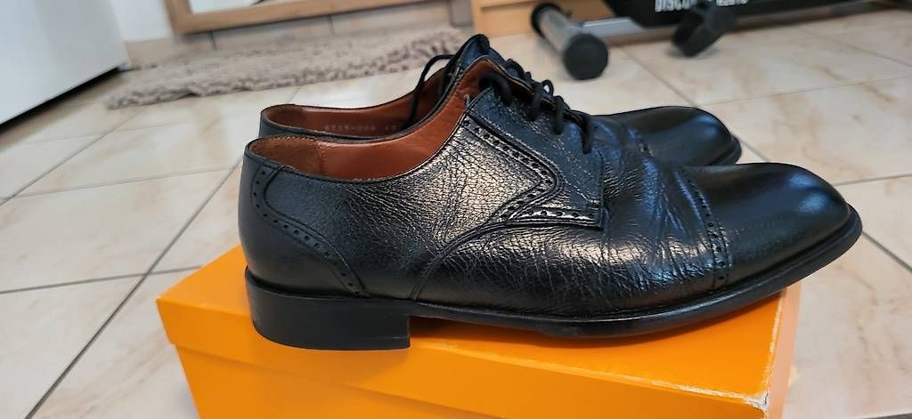 Scarpe da uomo: Scarpe in pelle "Valleverde" – Usato da Davesco-Soragno venduto da fla_d77h 1