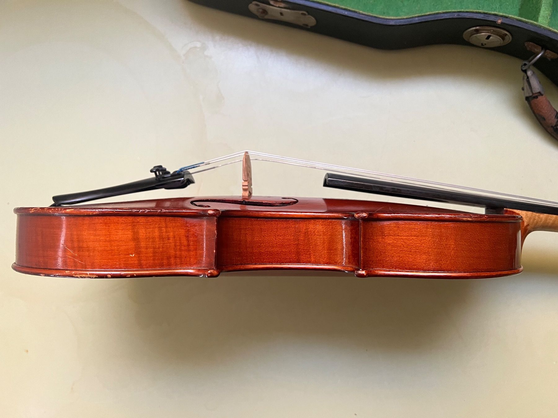 Instruments de musique: Alte 4/4 Geige/Violine – D'occasion à Hochdorf par Brandnew 6
