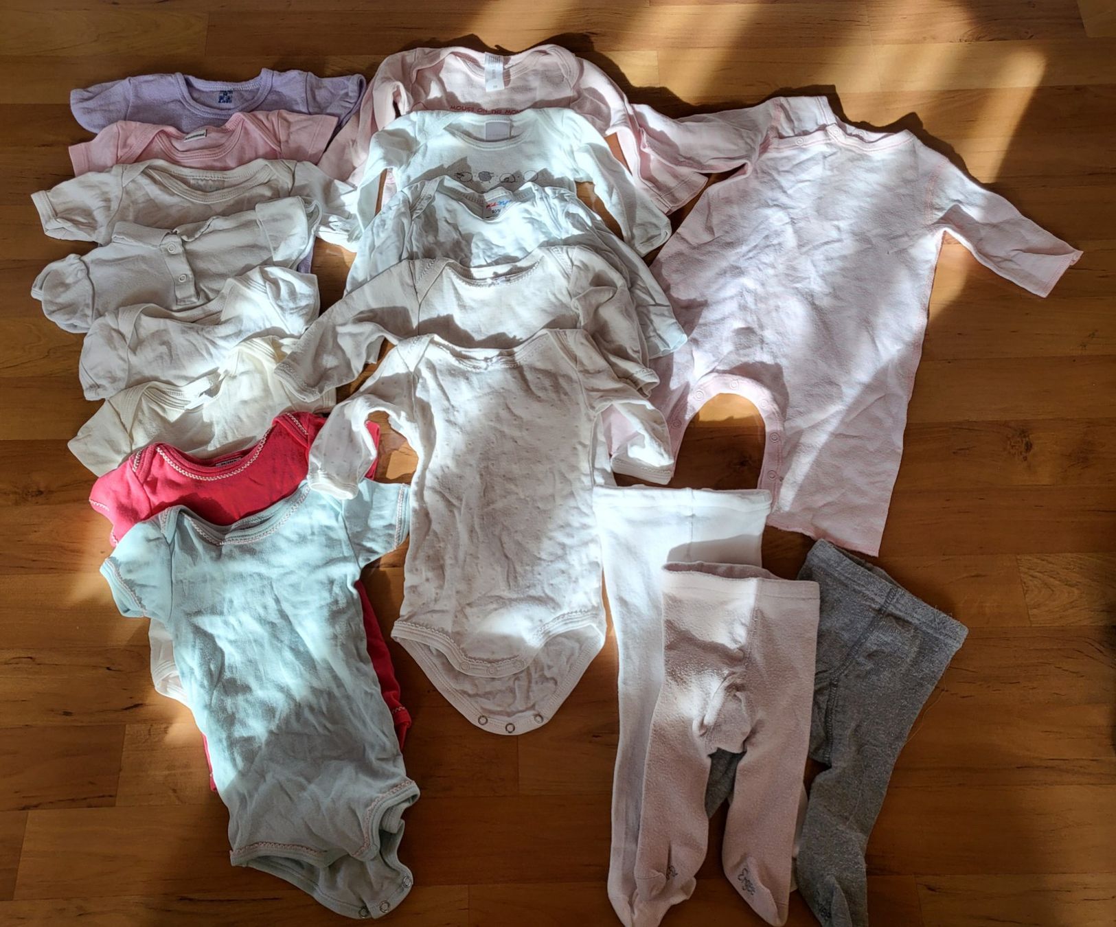 Lotti & Set di vestiti: Kleiderpaket 50 Teile Gr. 50/56 – Usato da Zwingen venduto da crazy84 1