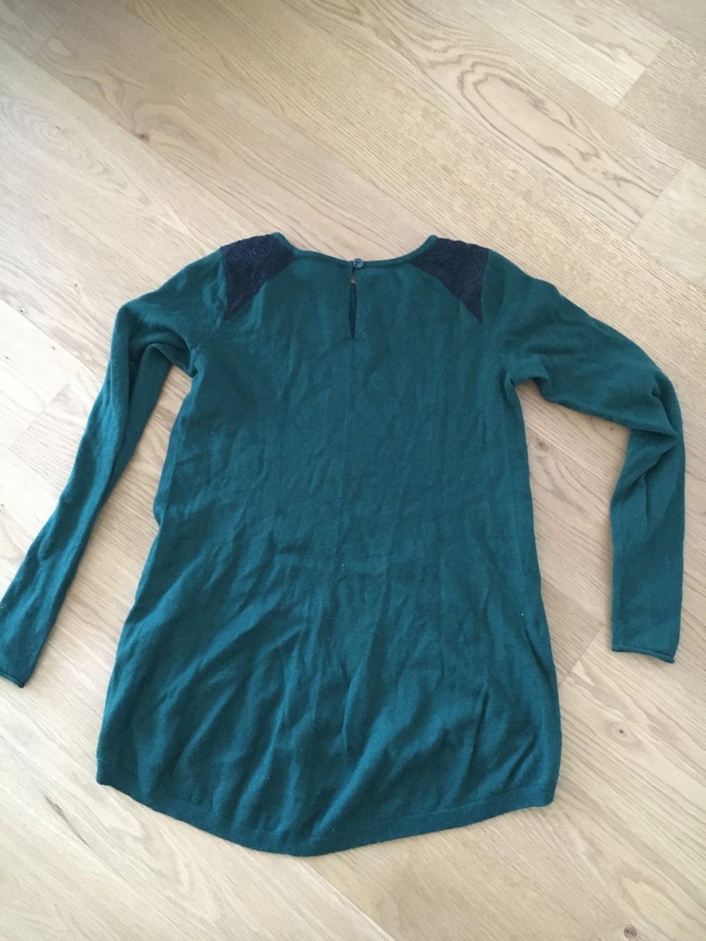 Hugo Boss Maglioni & Felpe: Hugo Boss Wollpullover, dunkelgrün – Usato da Rotkreuz venduto da Vkahlo 1