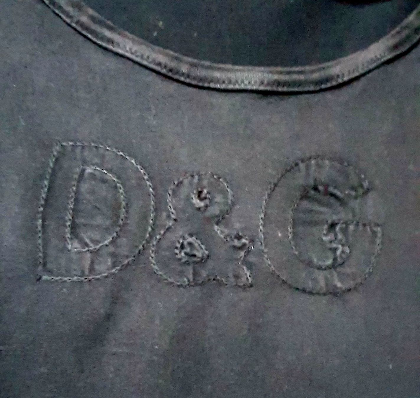 Dolce & Gabbana T-shirt: D&G T-Shirt schwarz Grösse S – Usato da Teufen AR venduto da pischa