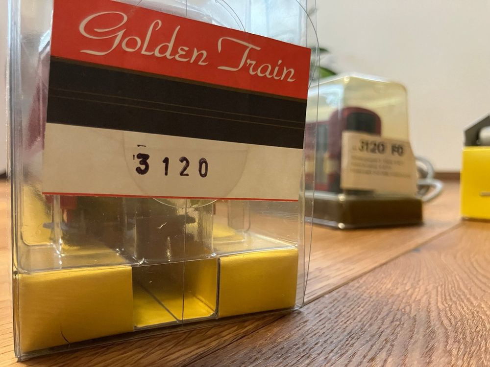 Utz Modelleisenbahnen: UTZ/Fama-Set mit Lok, Wagen, Schienen, Trafo und Stützen – Gebraucht aus Affoltern am Albis von Stesch79 5