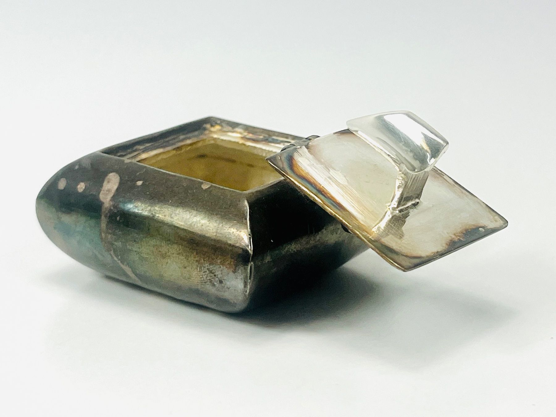 Portacenere: Antiker portabler Aschenbecher Silber – Usato da Zürich venduto da Arche_Brockenhaus 2