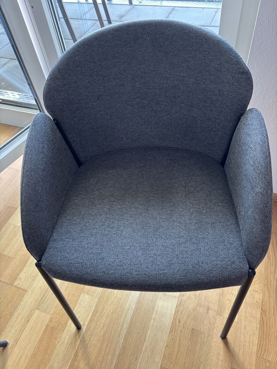 Chaises: Stuhl Stoff grau Metallgestell – D'occasion à Wallisellen par whiterose1 1